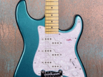 Электрогитара G&L Tribute Comanche Olympic White RW Poplar