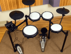 Электронная ударная установка Alesis Nitro Max Kit