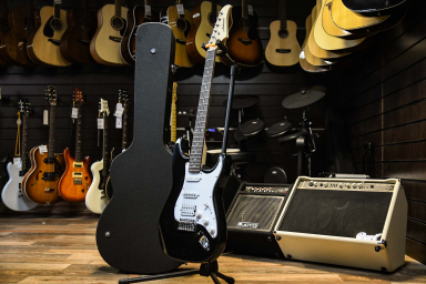 Электрогитара Ashtone ST-200 BK