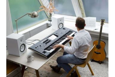 Рабочая станция Yamaha Genos