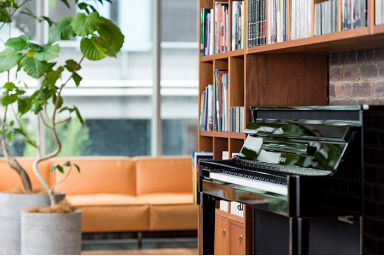 Цифровое пианино Yamaha AvantGrand NU1X PE Гибрид (черное полированное)