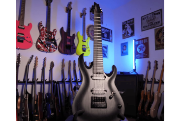 KX707-EverTune-OPBK-WBAG KX Series Электрогитара 7-струнная, черная, Cort