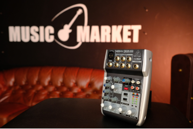 Микшерный пульт BEHRINGER 502