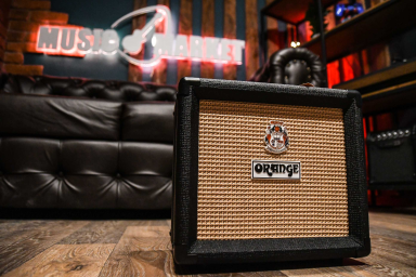 Гитарный комбоусилитель 12 Вт,  ORANGE CRUSH 12 BK