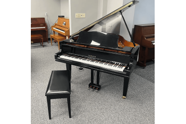 Рояль Yamaha GC1 PE - чёрный полированный