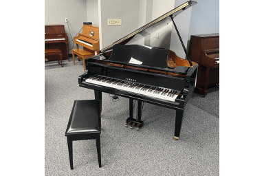 Рояль Yamaha GC1 PE - чёрный полированный