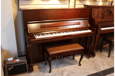 Акустическое пианино Yamaha U1J SDW - тёмный орех сатинированный