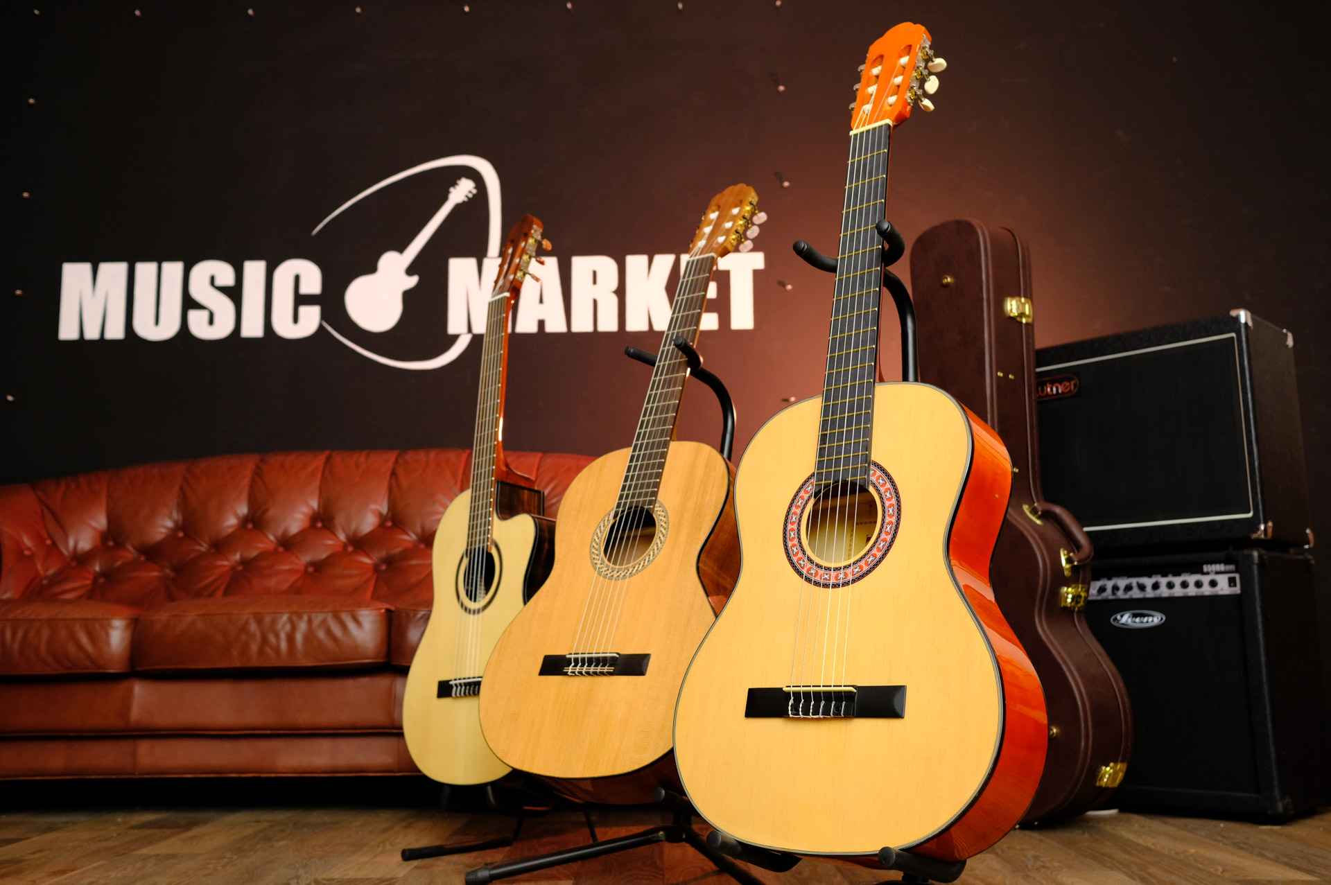 Классическая гитара со звукоснимателем Kremona Daimen Performer Series