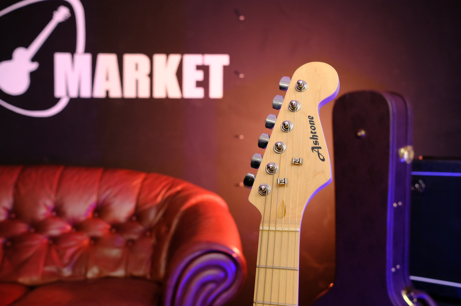 Электрогитара Ashtone ST-150 / BK