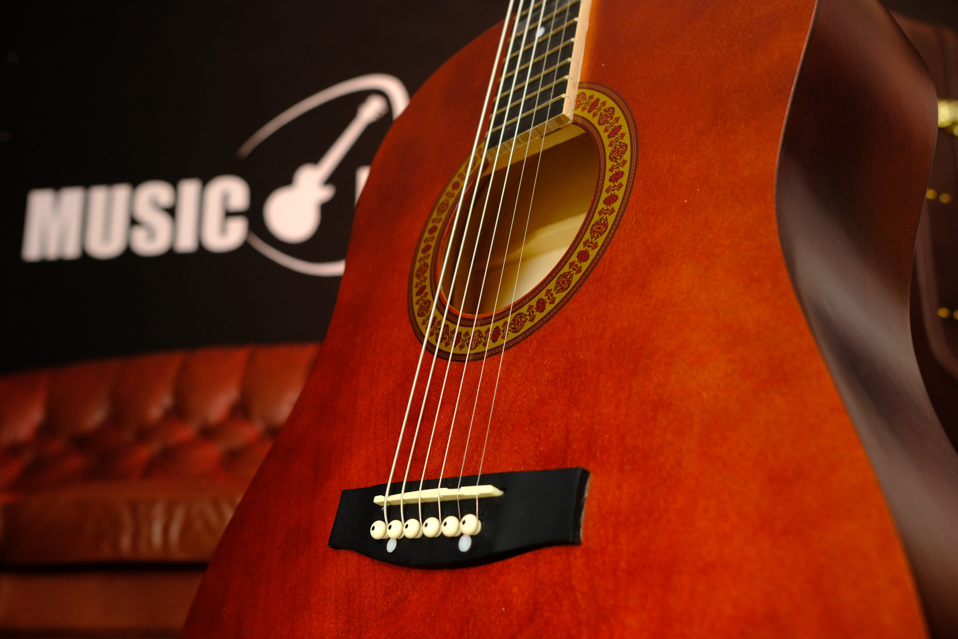 Гитара Акустическая 6-струнная Amistar N61BR