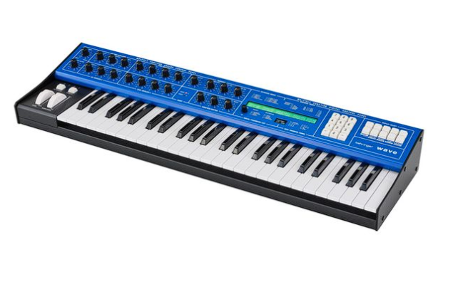 Синтезатор Behringer Wave