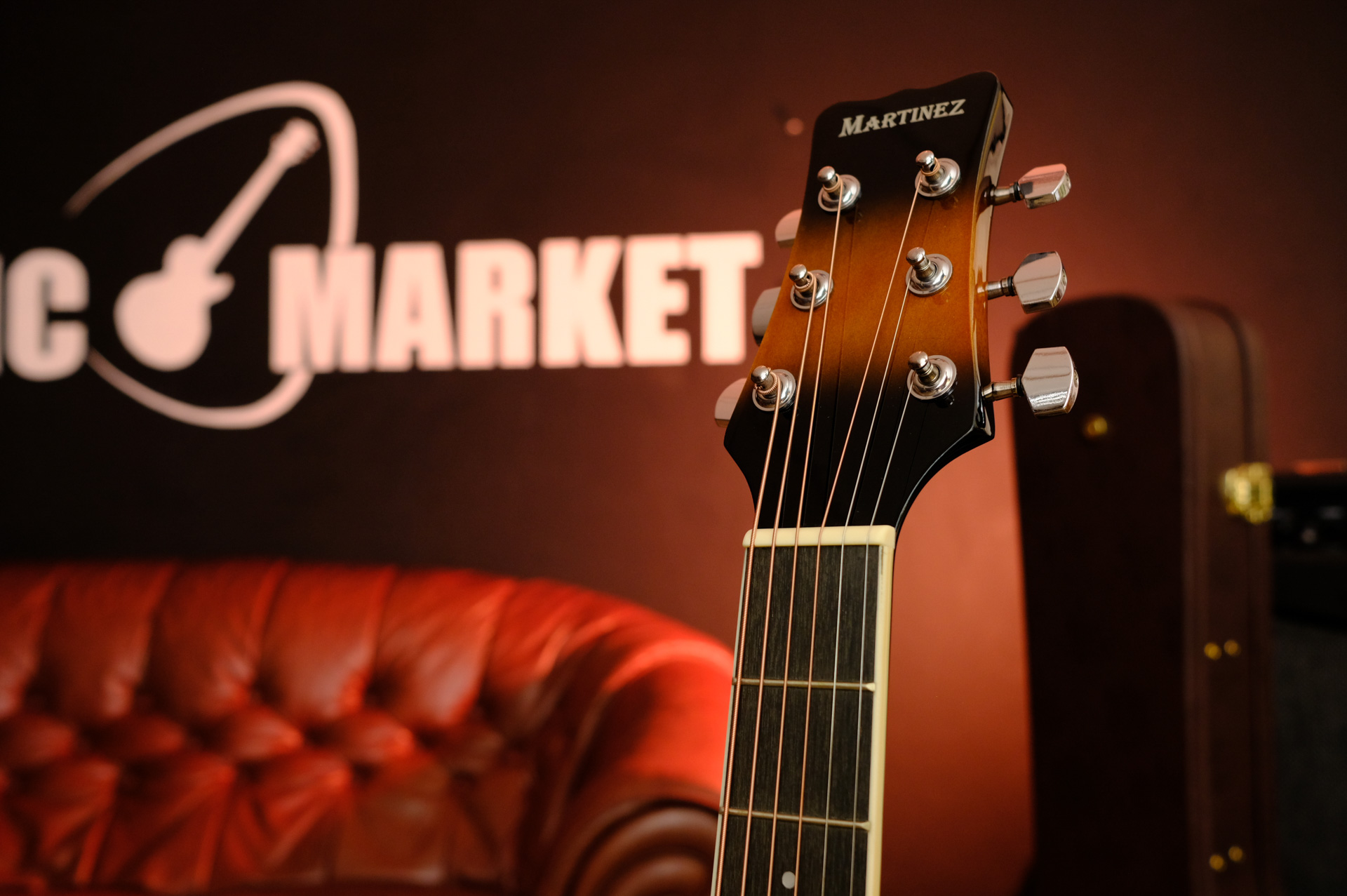 Электроакустическая гитара Martinez FAW - 702 CEQ / SB