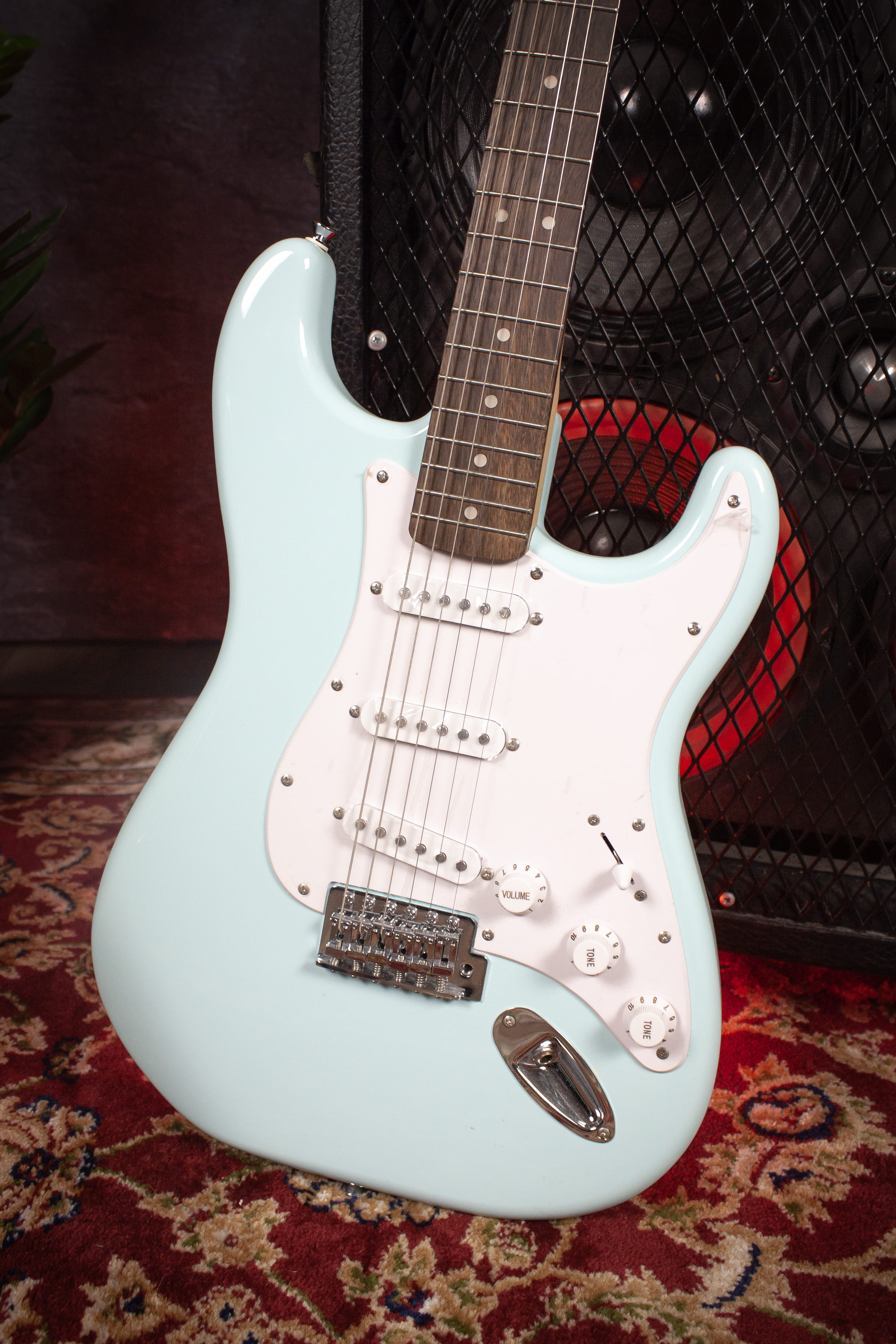 Электрогитара Root Note ST202-AWH