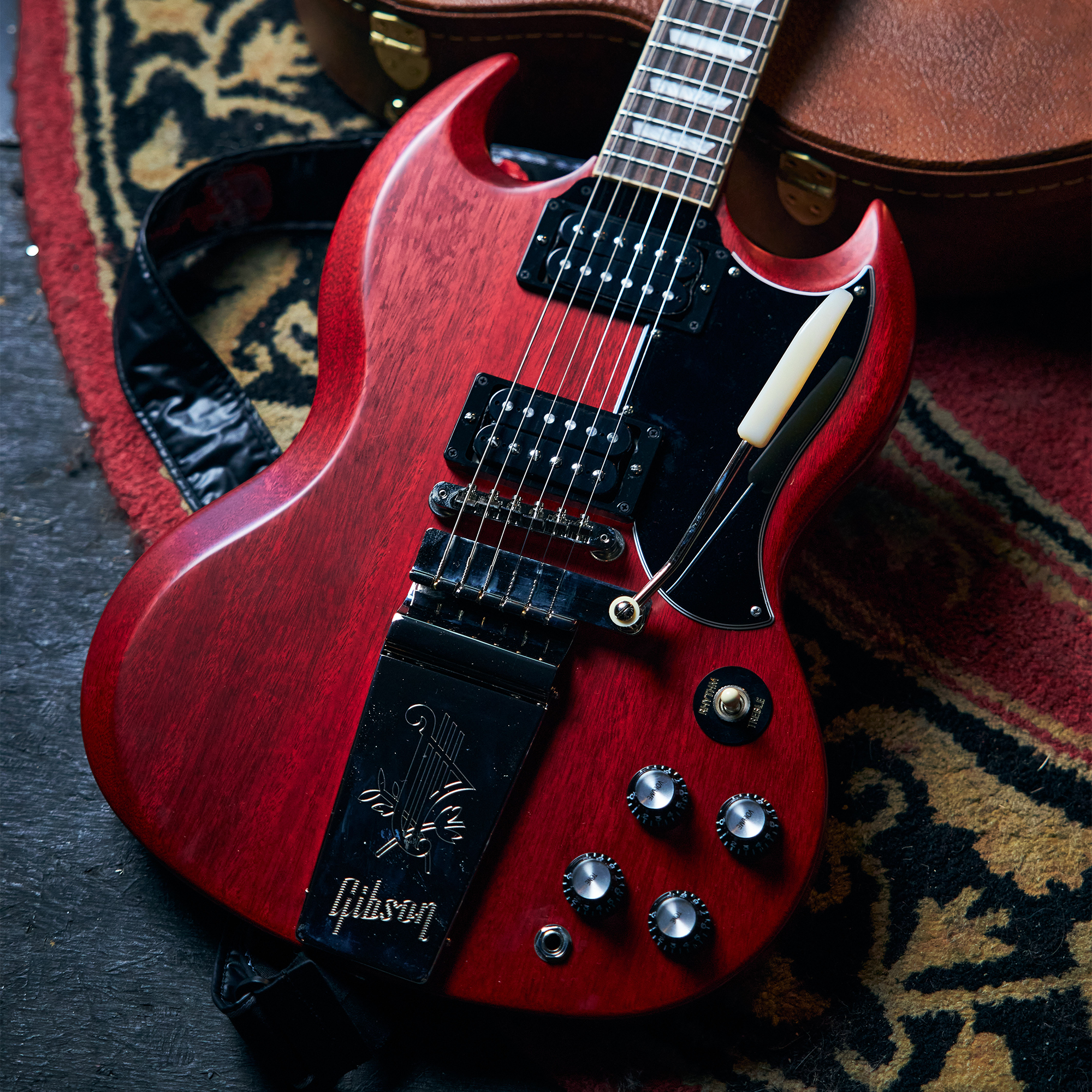 Электрогитара Gibson SG Standard ‘61 Faded Maestro Vibrola Vintage Cherry