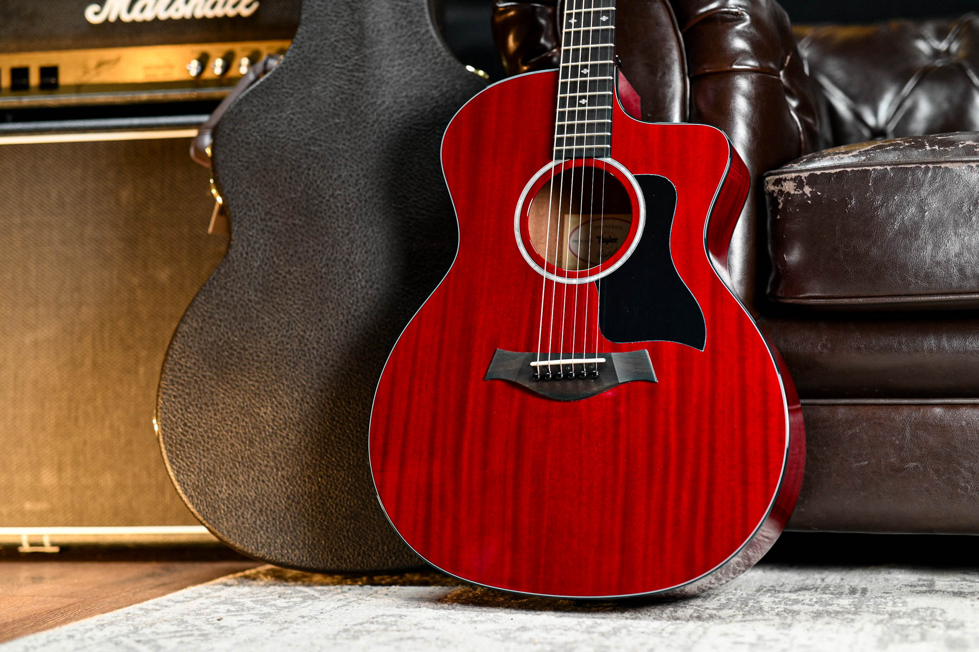 Электроакустическая гитара Taylor 224ce DLX deluxe LTD, Trans Red