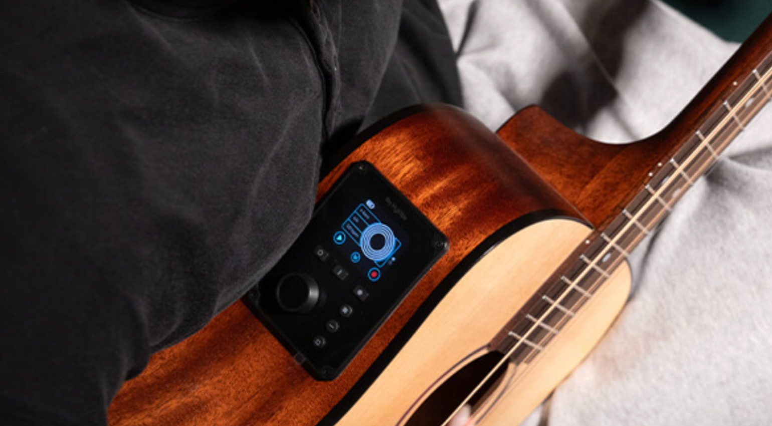 Earth-GO-OP-wbag Earth Series Трансакустическая гитара, цвет натуральный, с чехлом, Cort