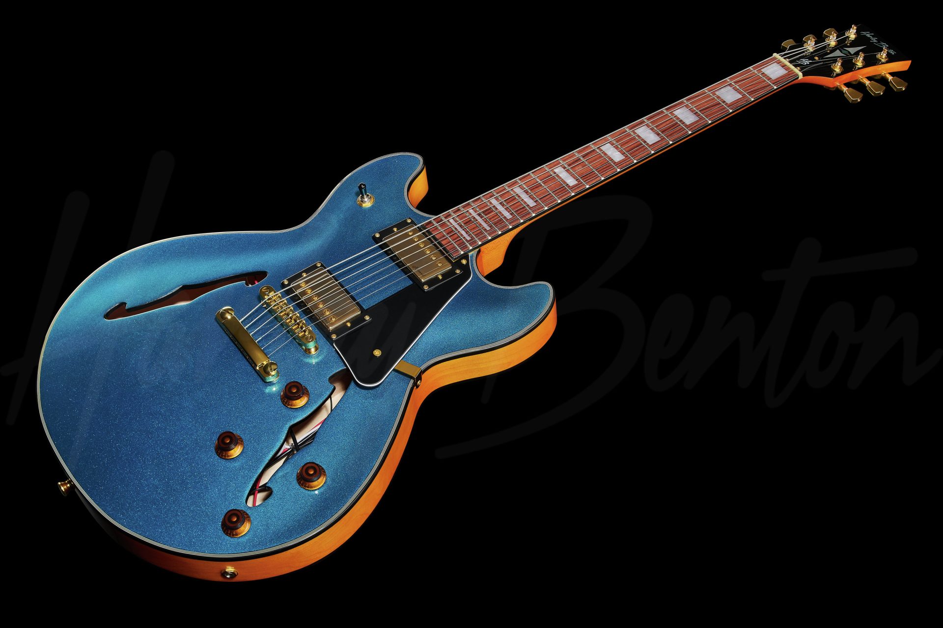 Полуакустическая гитара Harley Benton HB-35 Plus Metallic Blue