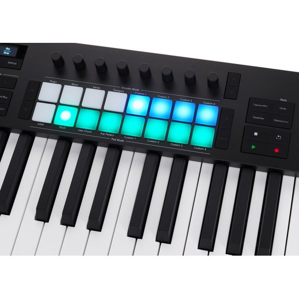 MIDI-клавиатура Novation Launchkey 49 MK4