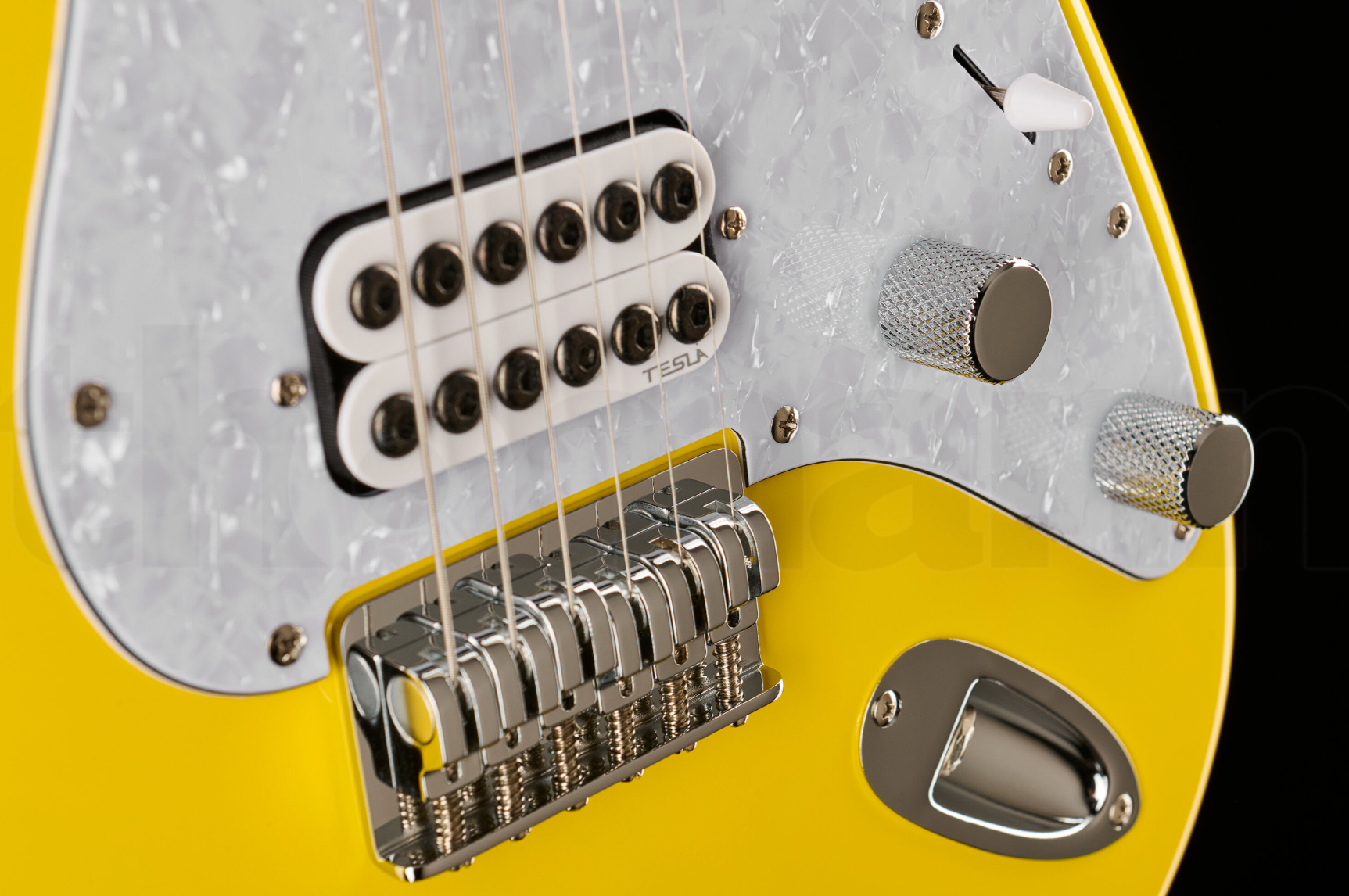 Электрогитара Harley Benton ST-Modern HH Plus Yellow