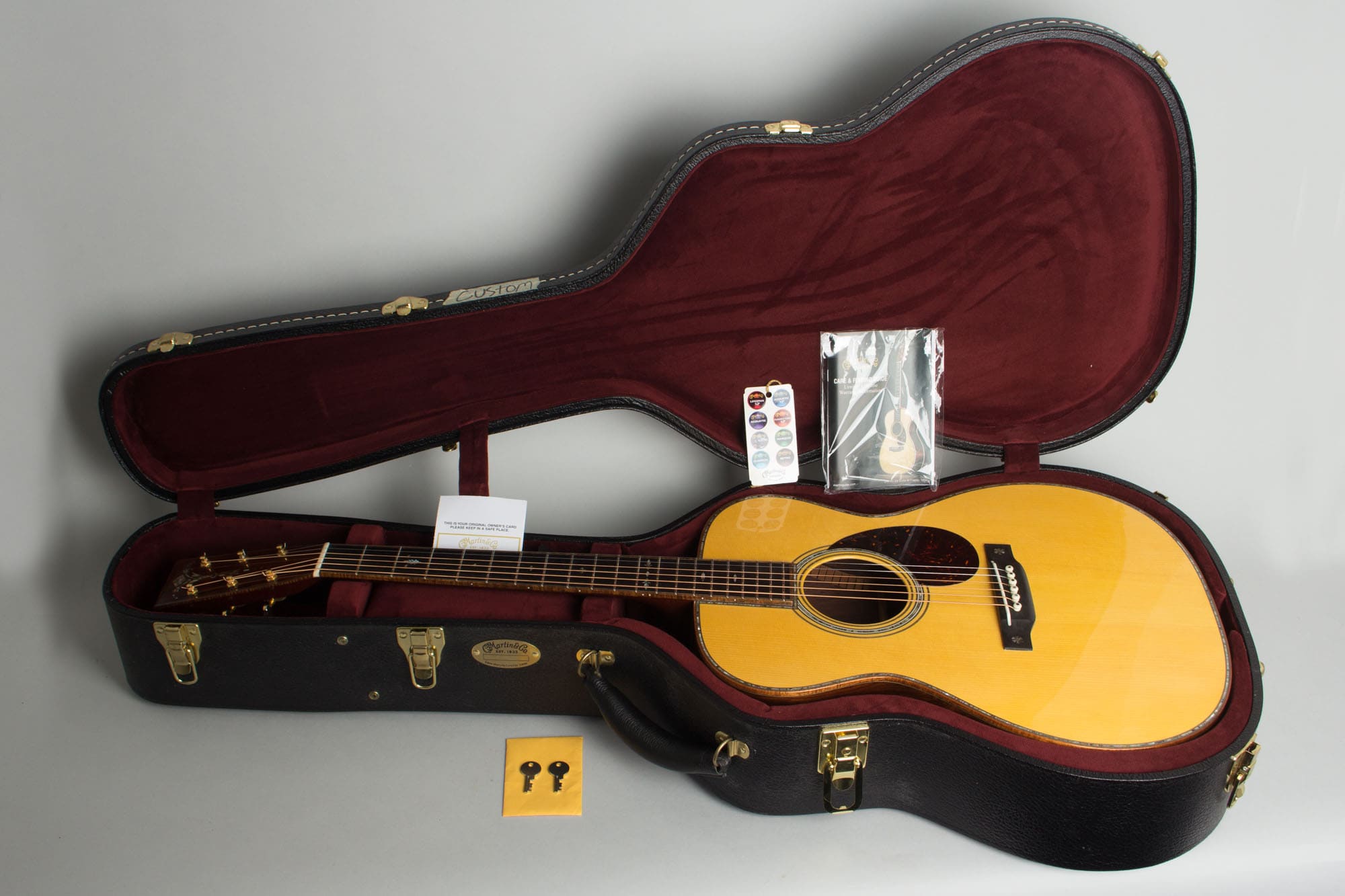 Акустическая гитара Martin Guitar 000-42 Modern Deluxe