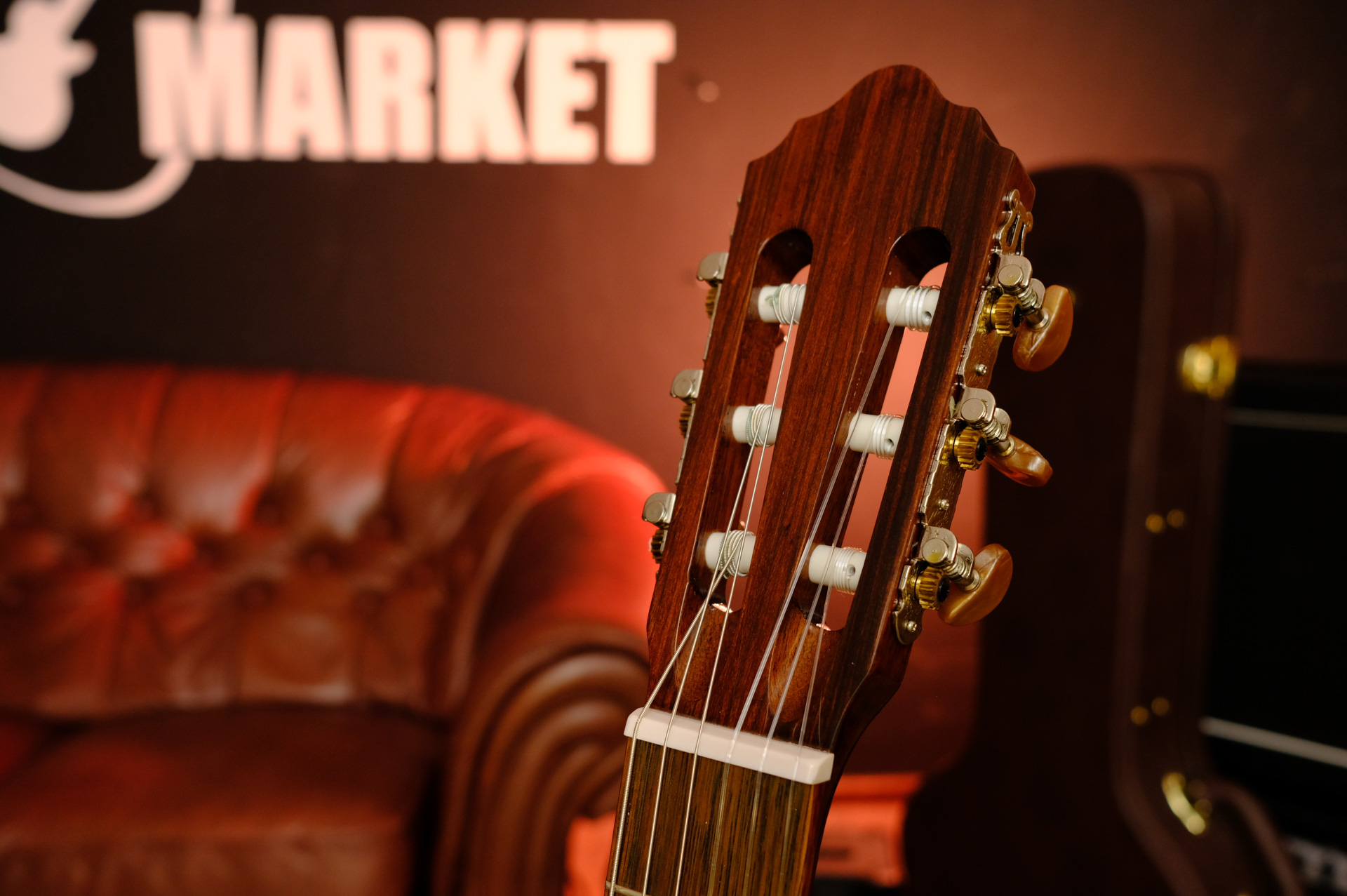 Классическая гитара Cort Classic Series AC160CFTL-NAT