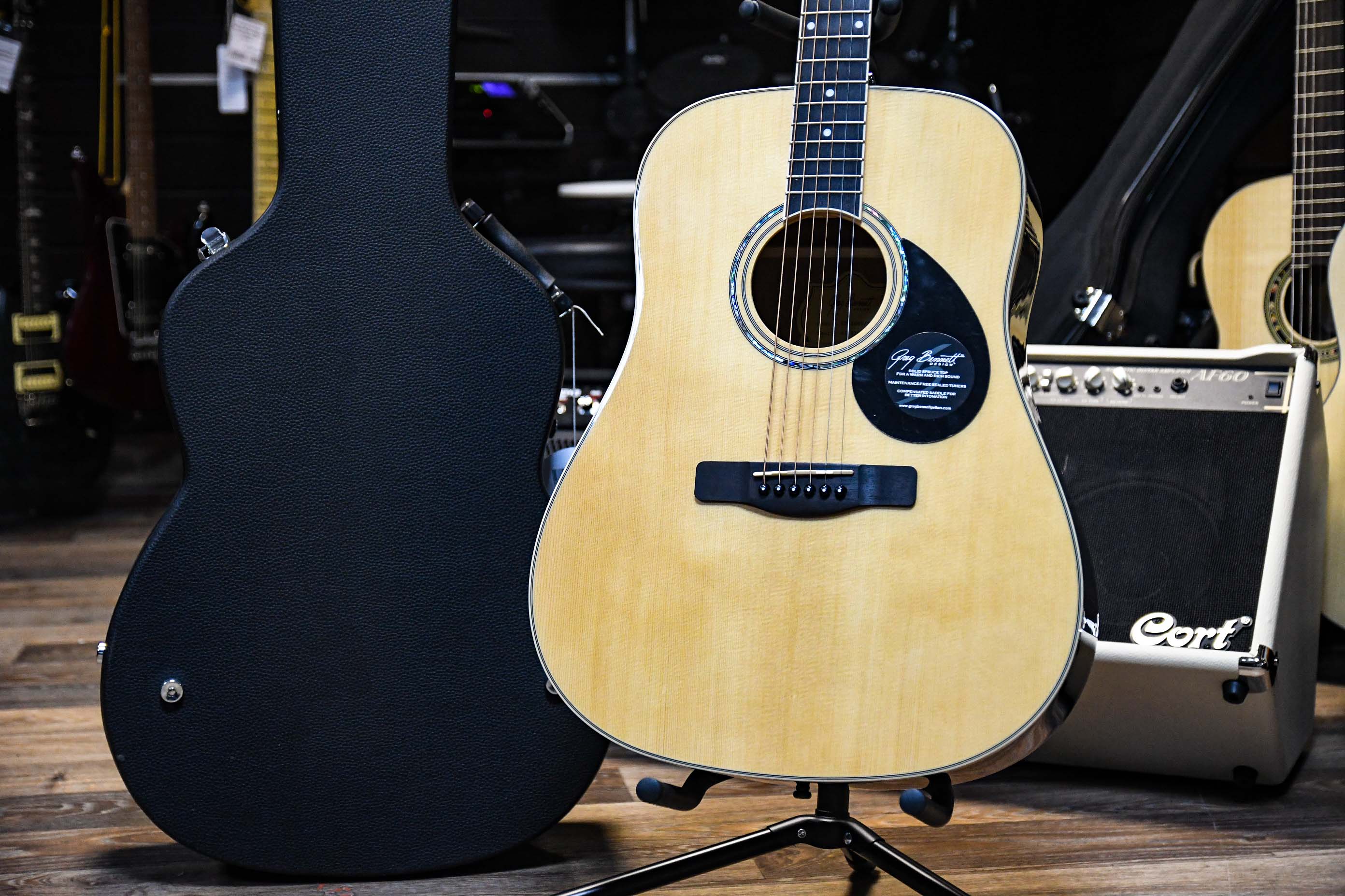 Акустическая гитара Greg Bennett GD100S/N