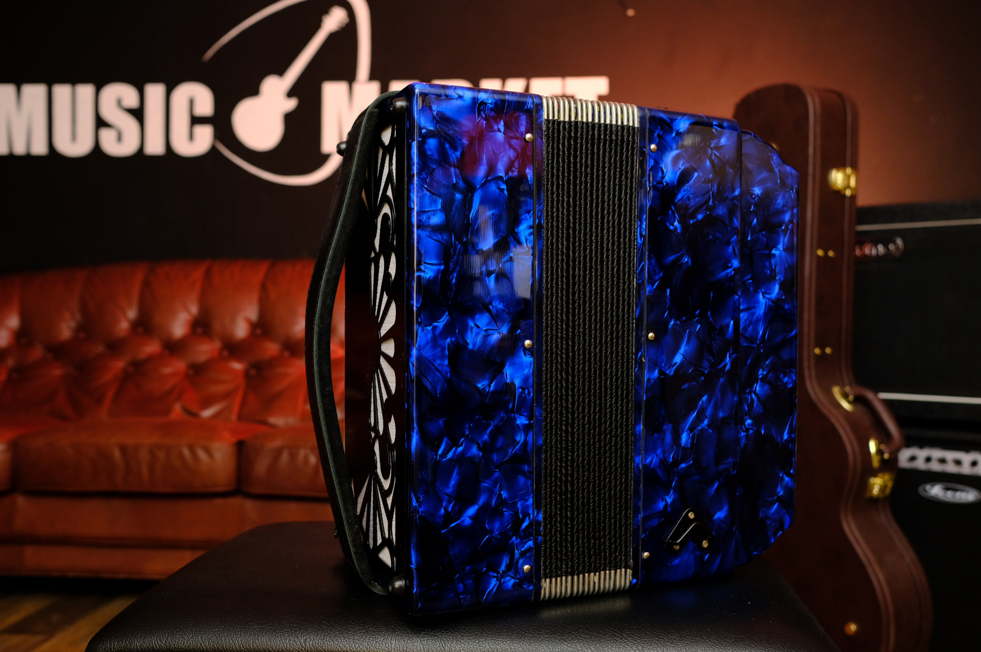 Гармонь Тульская-301М 25х25-III с двумя ремнями Тульская гармонь G-21