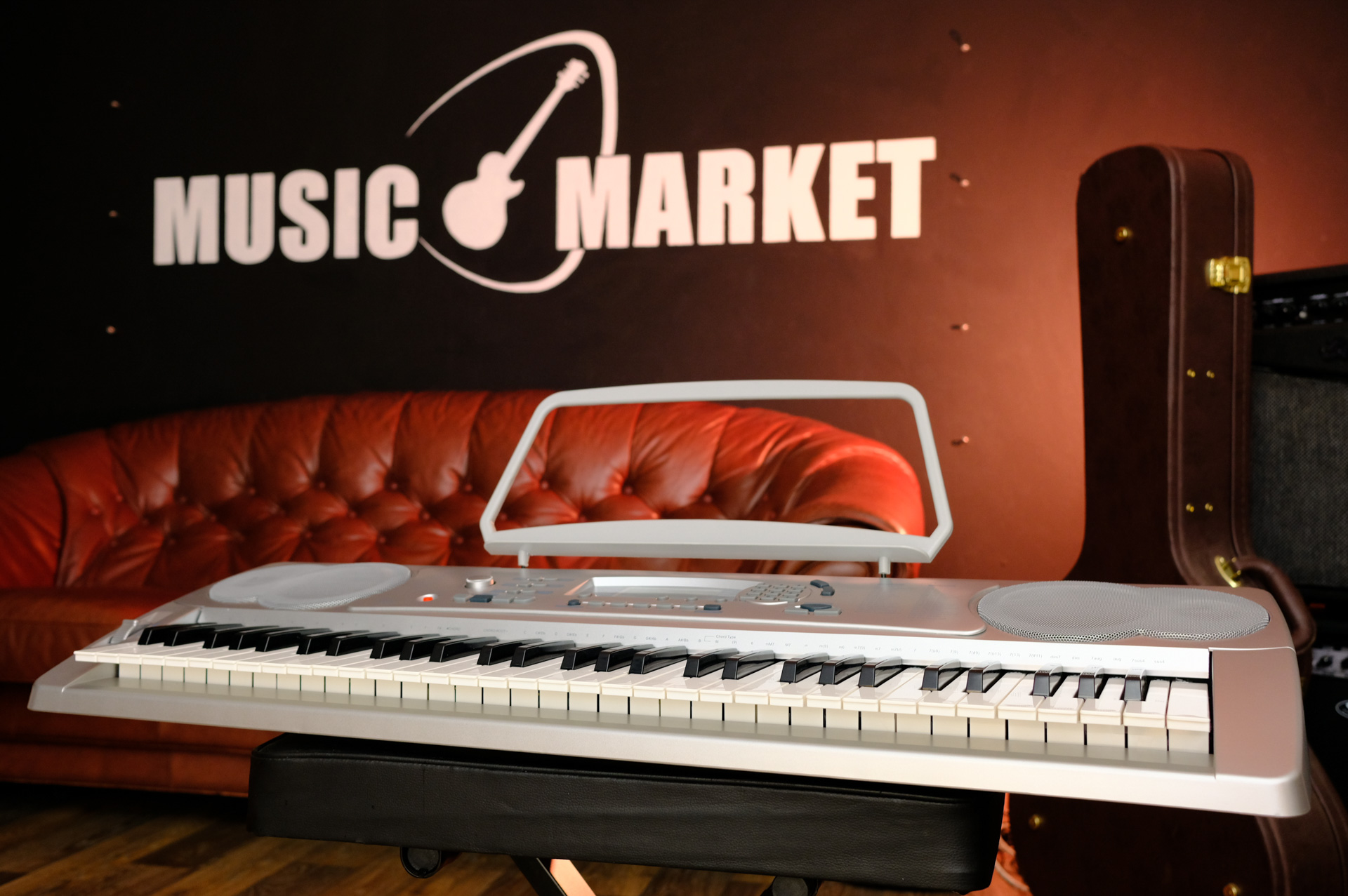 Синтезатор Ringway TB688