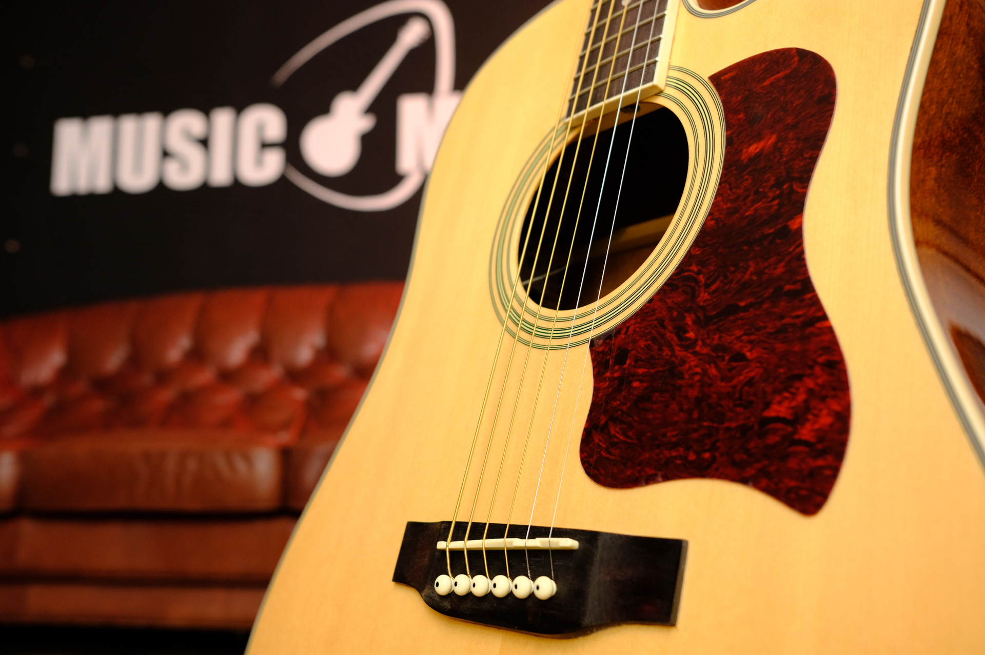 Электроакустическая гитара Caraya F750CEQ