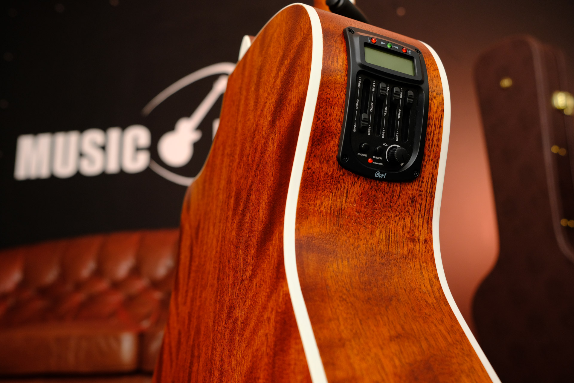 Электроакустическая гитара Cort Grand Regal Series GA-MEDX-OP