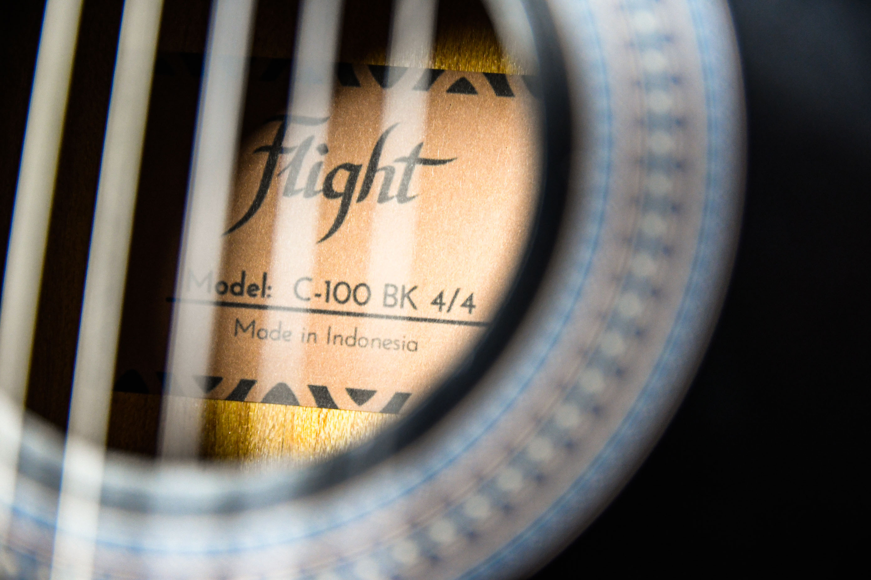 Классическая гитара 4/4 FLIGHT C-100 BK