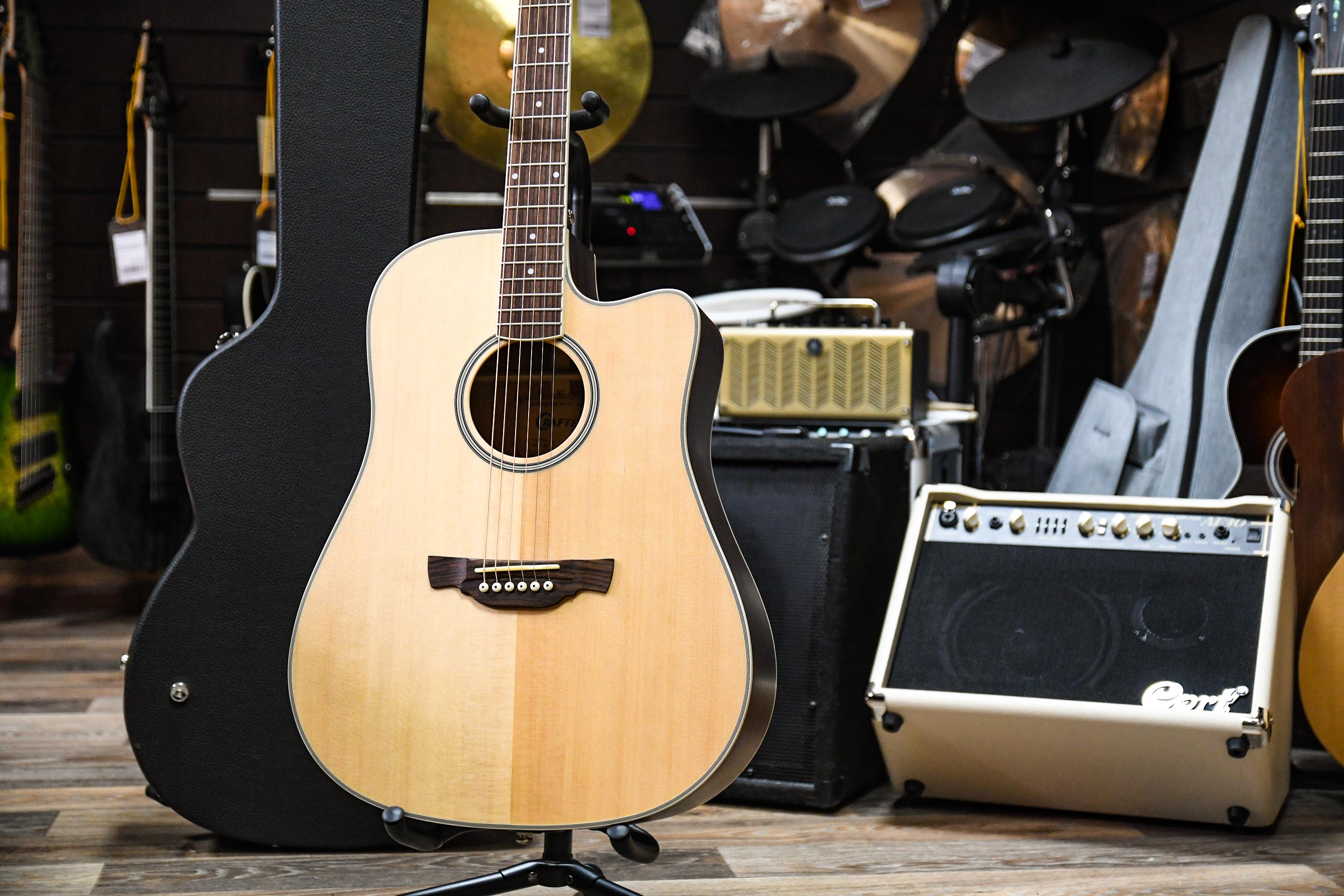 Электроакустическая гитара шестиструнная CRAFTER DE-6 /NС