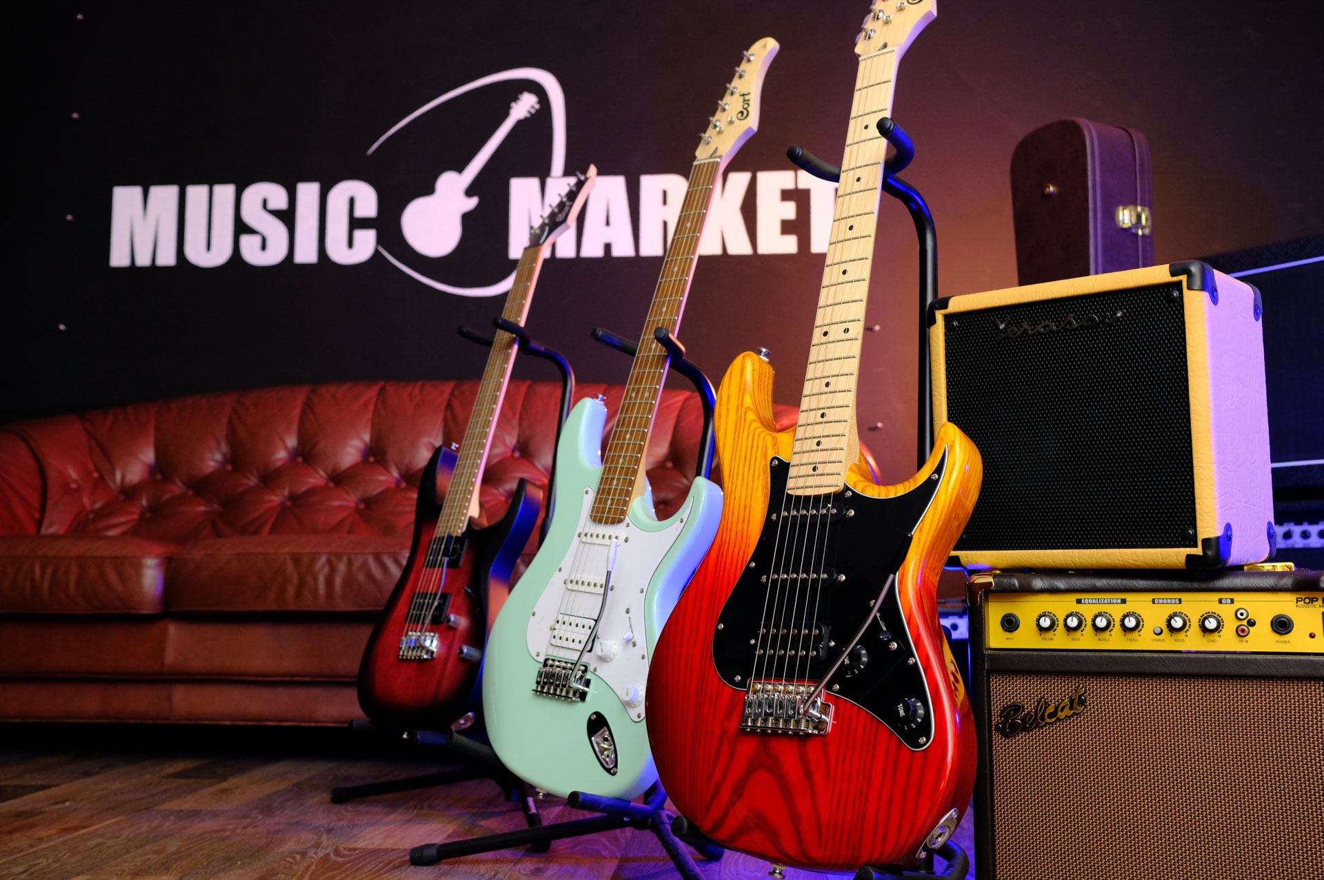 Электрогитара Caraya E228BS