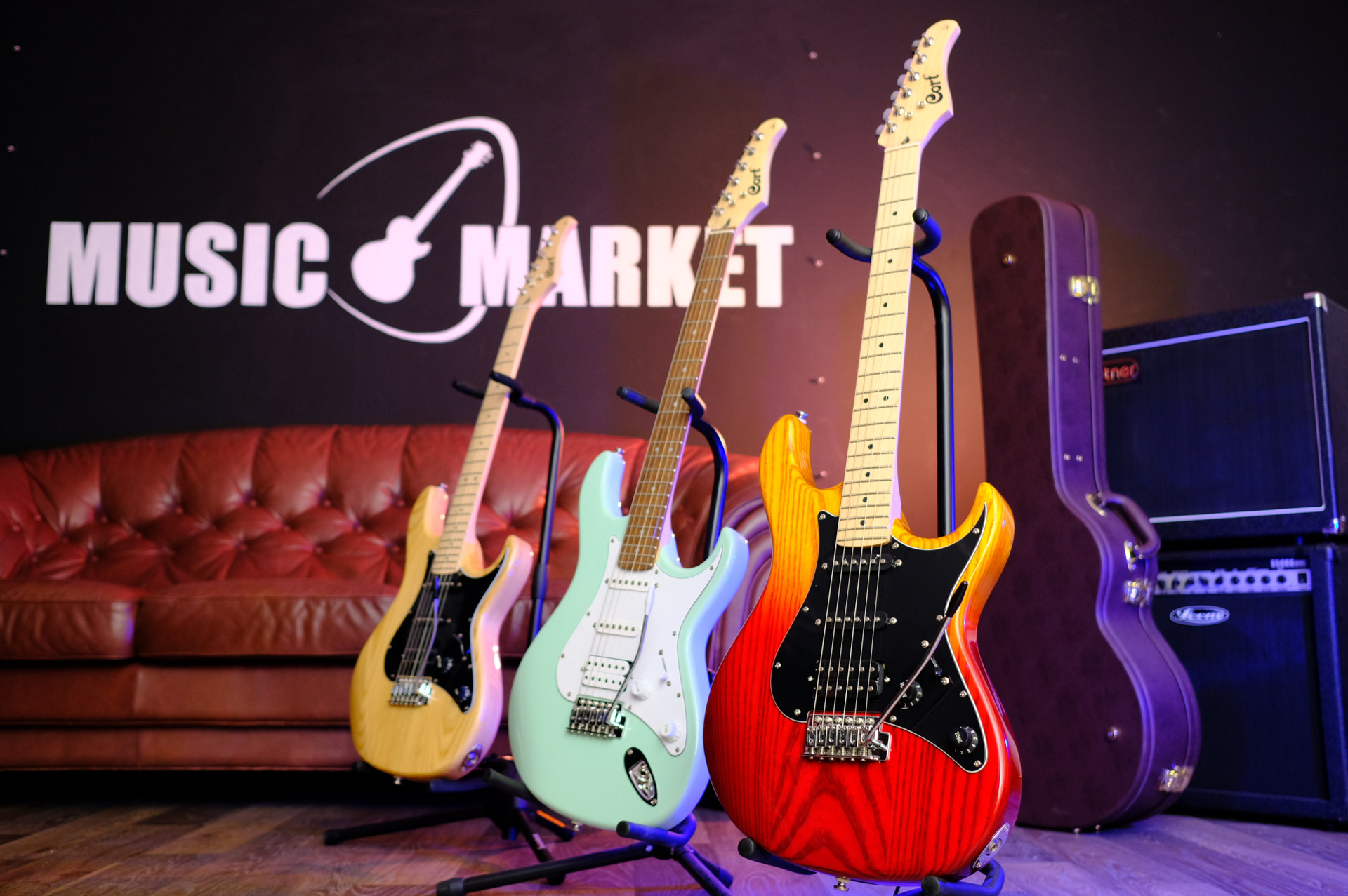 Электрогитара Fabio ST100 WH