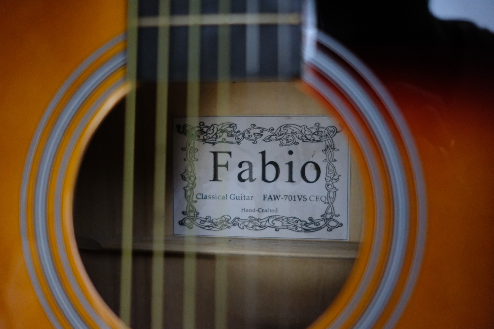 Электроакустическая гитара Fabio FAW-701VS CEQ (SB)