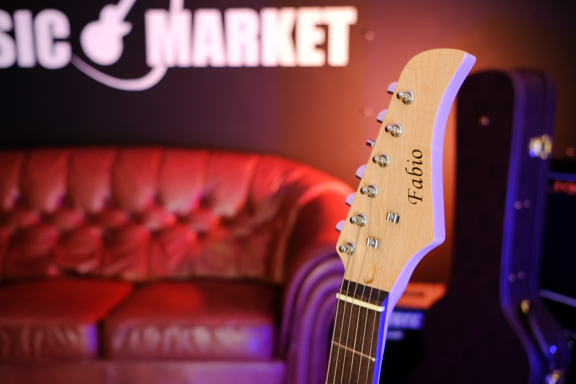 Электрогитара Fabio ST100 N (S/S/S)