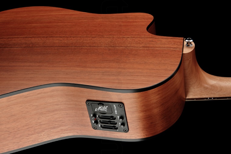 Электроакустическая гитара Maton SRS70C
