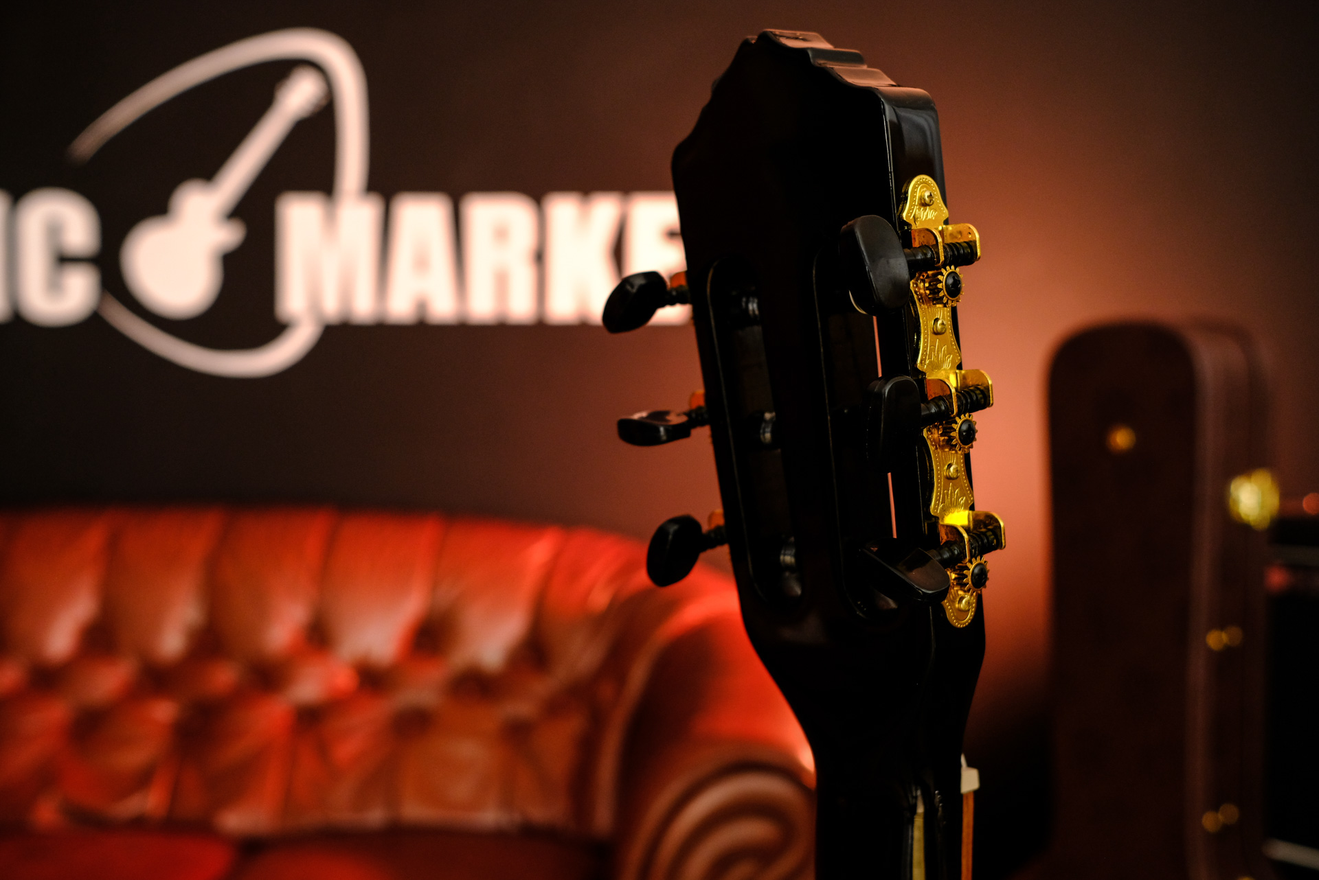 Классическая гитара Ortega R221BK Family Series