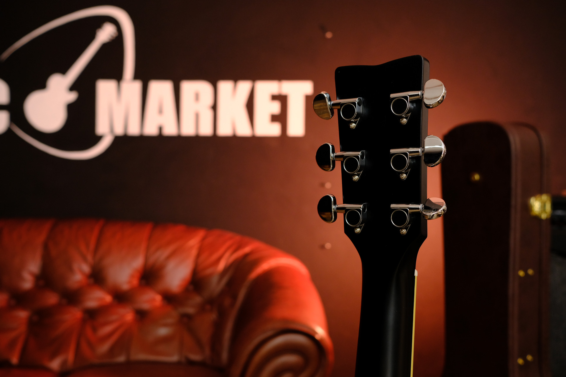 Акустическая гитара Yamaha FS820 BLACK