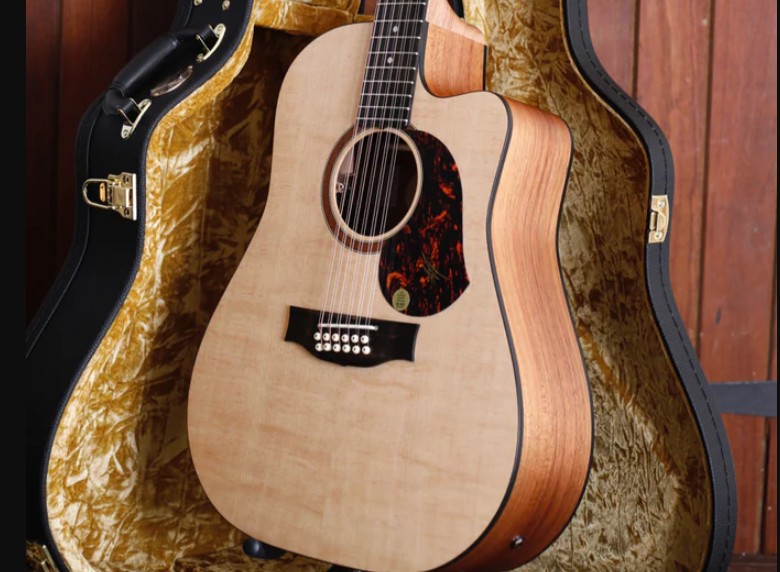 Электроакустическая гитара Maton SRS70C-12