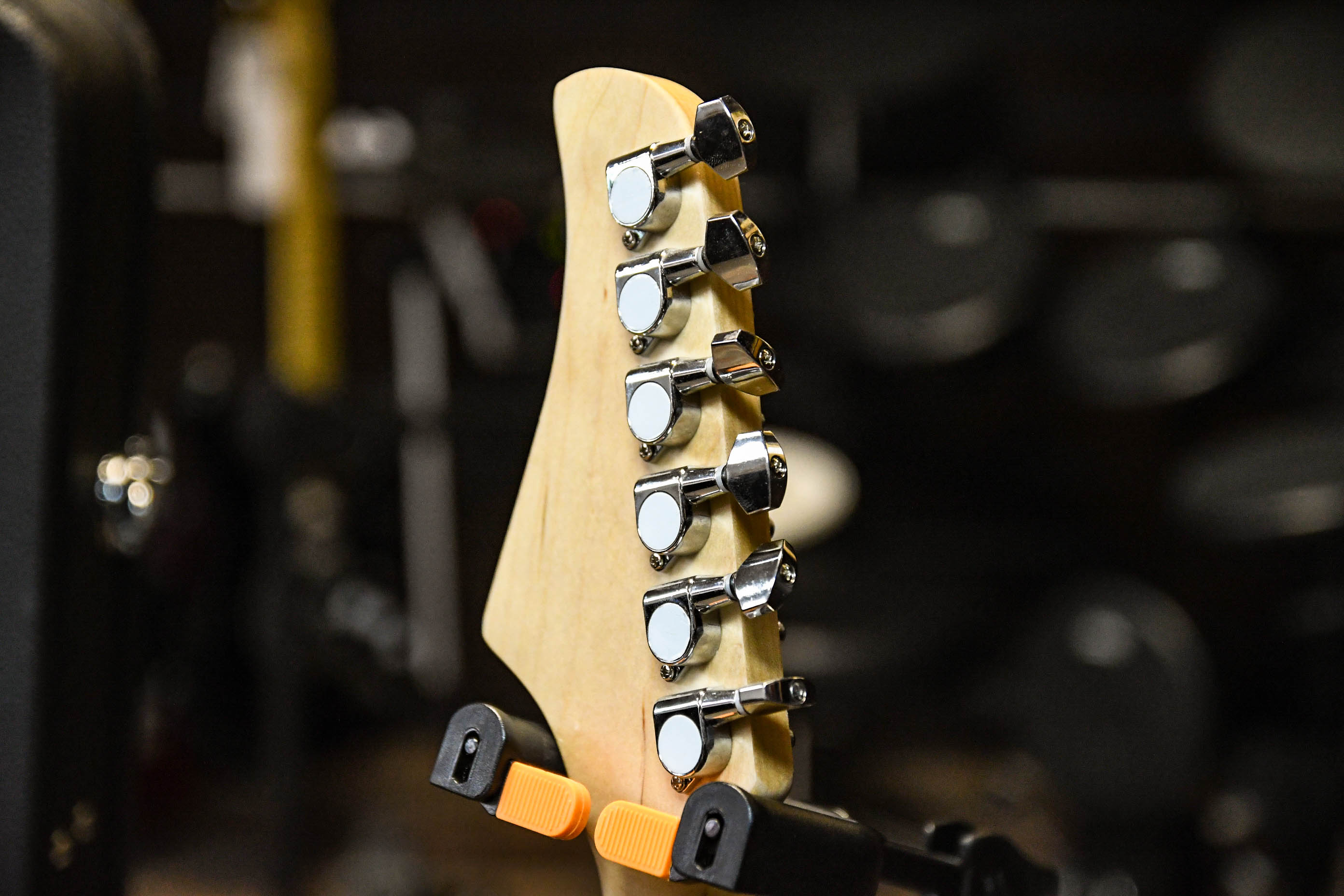 Электрогитара Ashtone ST-100 BK