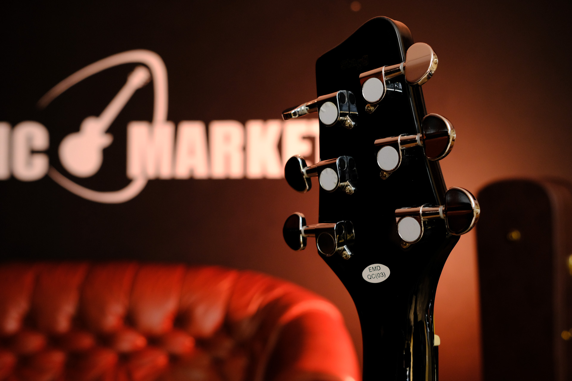 Акустическая гитара STAGG SA35 A-BK