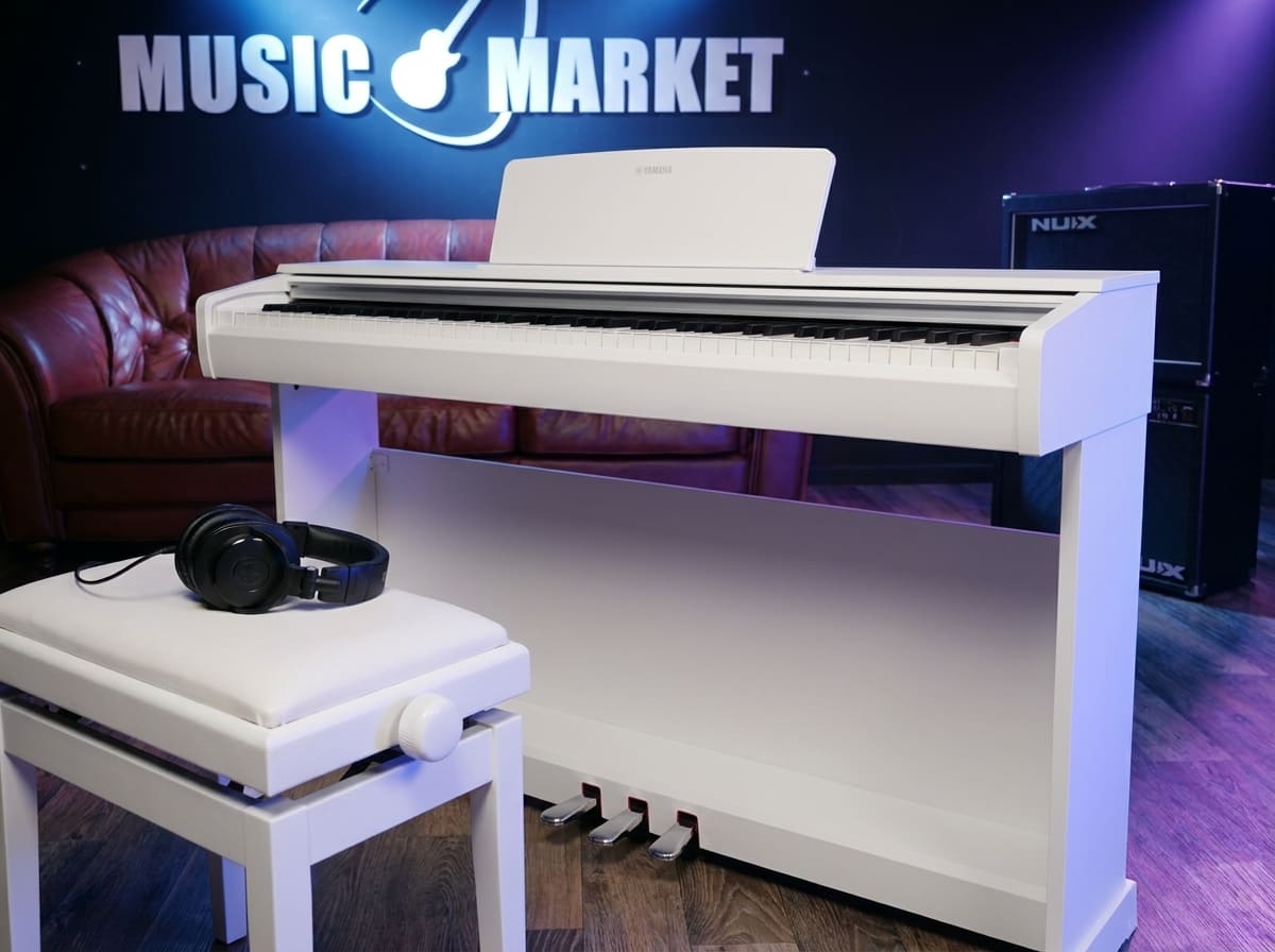 Цифровое пианино Yamaha YDP-146 WH Arius